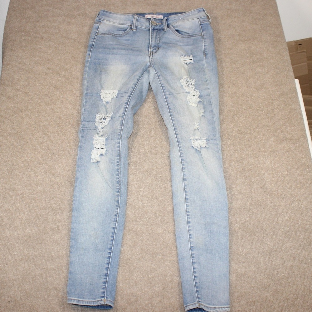 SO Ultimate Jegging Low Rise Distressed Light Wash Jeans Size 5/27W
